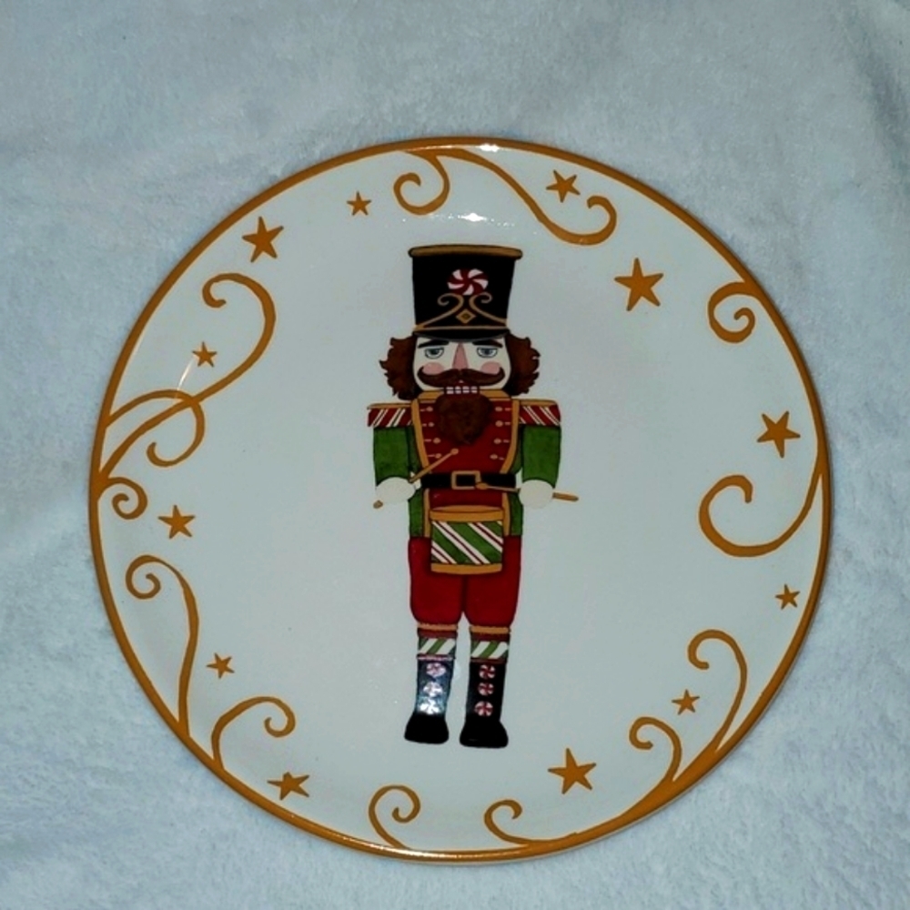 Certified International Susan Winget Nutcracker Plate
